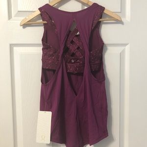 Lululemon tank top in magenta size 4